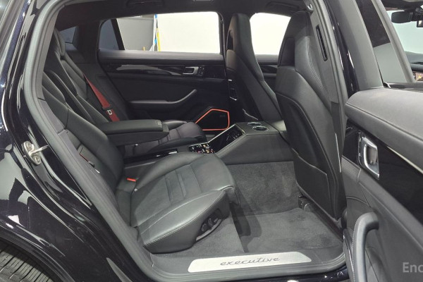 2022 Porsche Panamera с пробегом 60 628 км