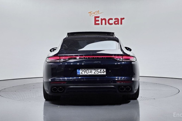 2022 Porsche Panamera с пробегом 19 710 км