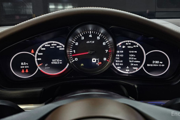 2022 Porsche Panamera с пробегом 19 710 км