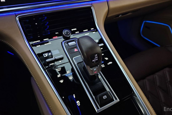 2022 Porsche Panamera с пробегом 19 710 км