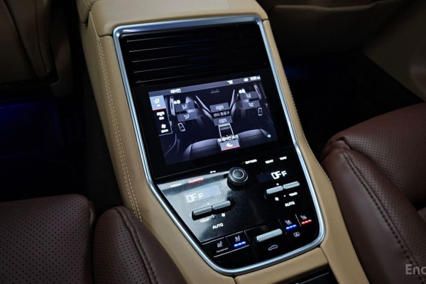 2022 Porsche Panamera с пробегом 19 710 км