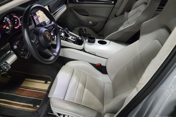 2021 Porsche Panamera с пробегом 48 208 км