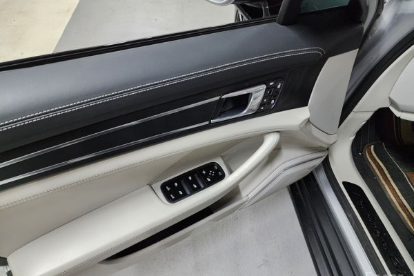 2021 Porsche Panamera с пробегом 48 208 км