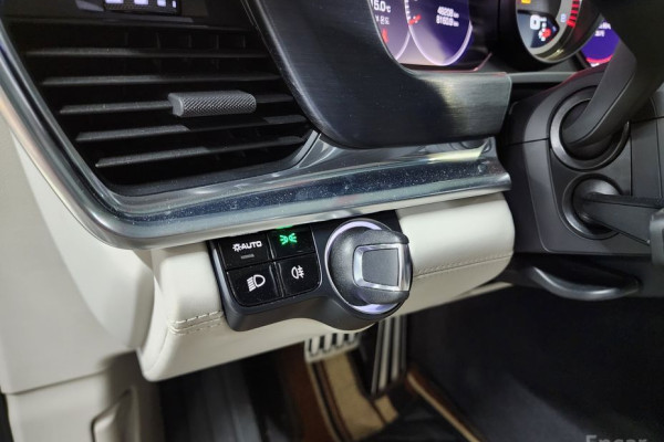 2021 Porsche Panamera с пробегом 48 208 км