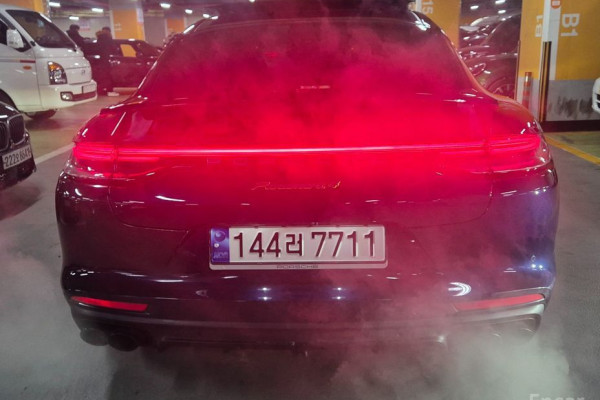 2023 Porsche Panamera с пробегом 43 724 км