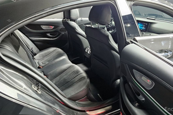 2023 Mercedes-Benz CLS с пробегом 60 059 км