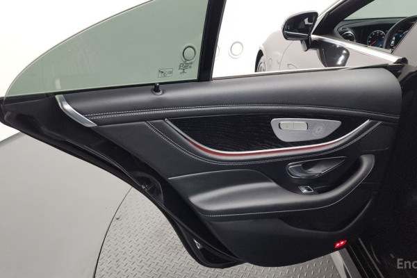 2022 Mercedes-Benz CLS с пробегом 32 272 км