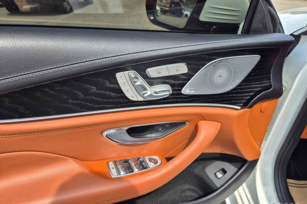 2022 Mercedes-Benz CLS с пробегом 59 000 км