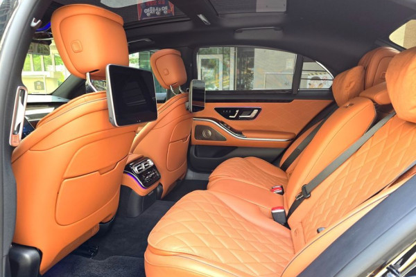 2022 Mercedes-Benz S-Класс с пробегом 19 000 км