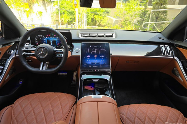 2022 Mercedes-Benz S-Класс с пробегом 19 000 км