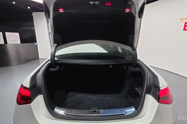 2022 Mercedes-Benz S-Класс с пробегом 47 871 км