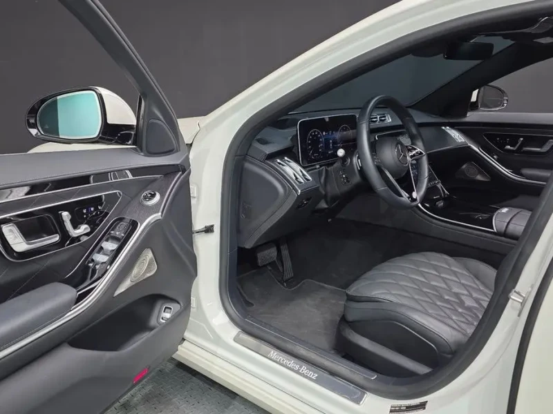 2023 Mercedes-Benz S-Класс с пробегом 18 384 км