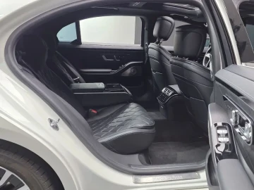 2023 Mercedes-Benz S-Класс с пробегом 18 384 км