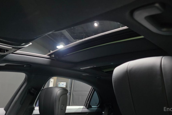 2023 Mercedes-Benz S-Класс с пробегом 18 384 км
