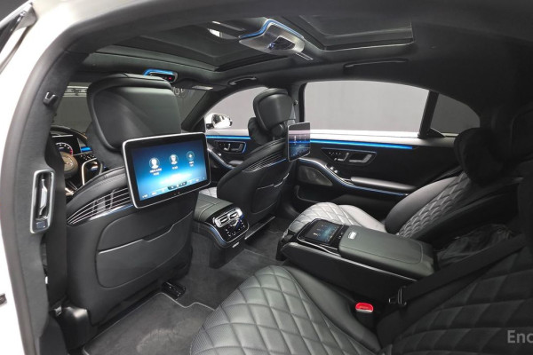 2023 Mercedes-Benz S-Класс с пробегом 40 068 км