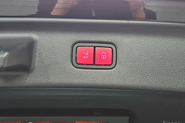 2023 Mercedes-Benz S-Класс с пробегом 70 352 км