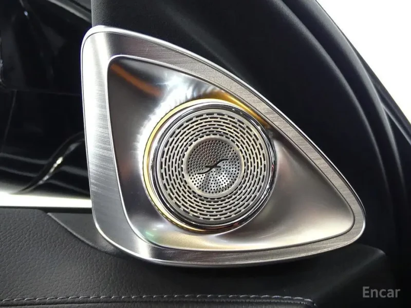 2022 Mercedes-Benz S-Класс с пробегом 31 400 км