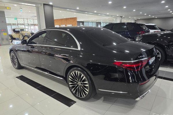 2023 Mercedes-Benz S-Класс с пробегом 49 135 км