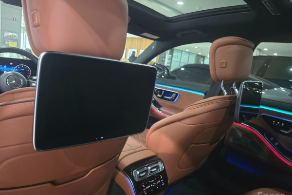 2023 Mercedes-Benz S-Класс с пробегом 49 135 км