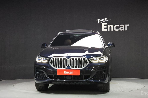 2022 BMW X6 с пробегом 30 162 км