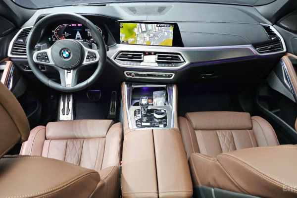 2022 BMW X6 с пробегом 30 162 км