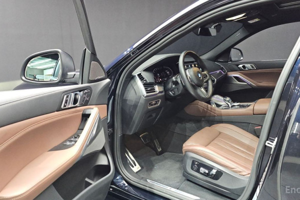 2022 BMW X6 с пробегом 30 162 км