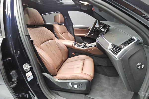 2022 BMW X6 с пробегом 30 162 км