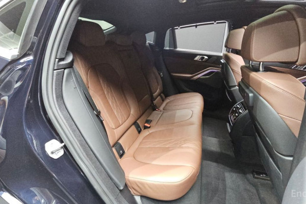 2022 BMW X6 с пробегом 30 162 км