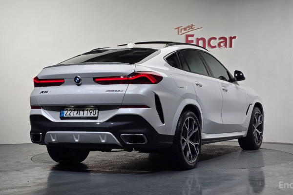 2022 BMW X6 с пробегом 87 937 км