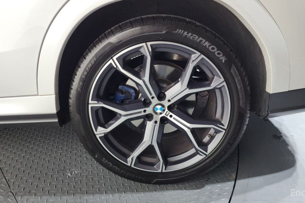 2022 BMW X6 с пробегом 87 937 км