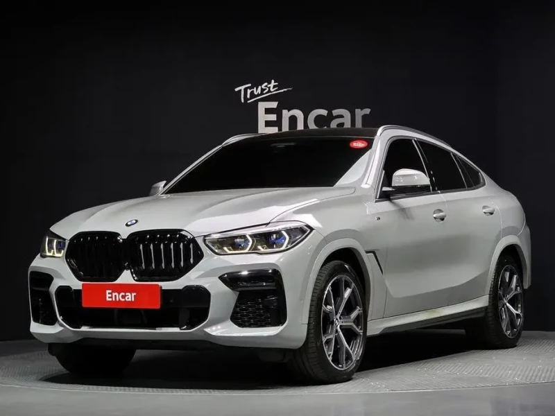 2022 BMW X6 с пробегом 60 733 км