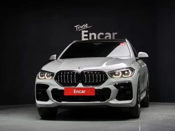 2022 BMW X6 с пробегом 60 733 км