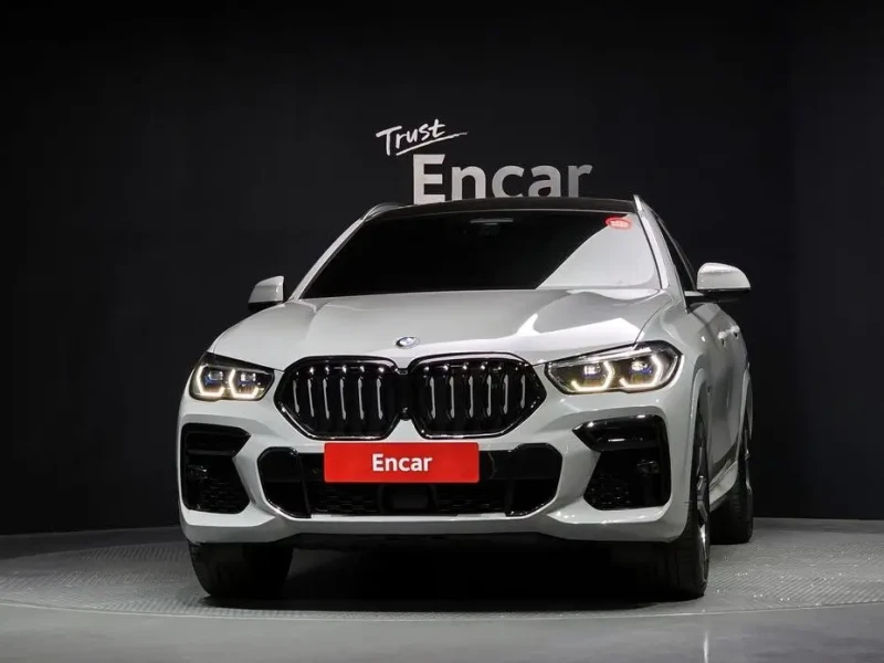 2022 BMW X6 с пробегом 60 733 км