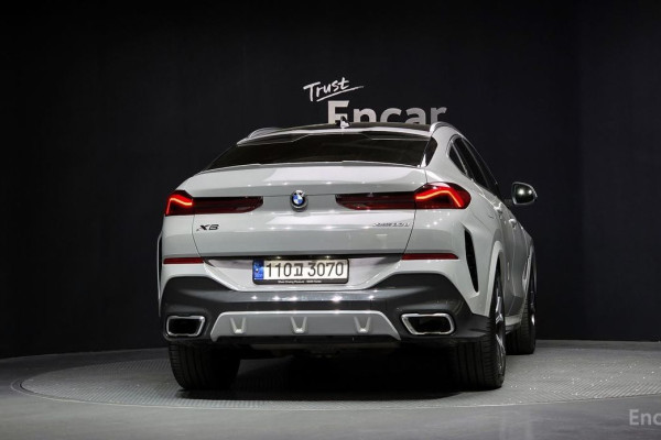 2022 BMW X6 с пробегом 60 733 км