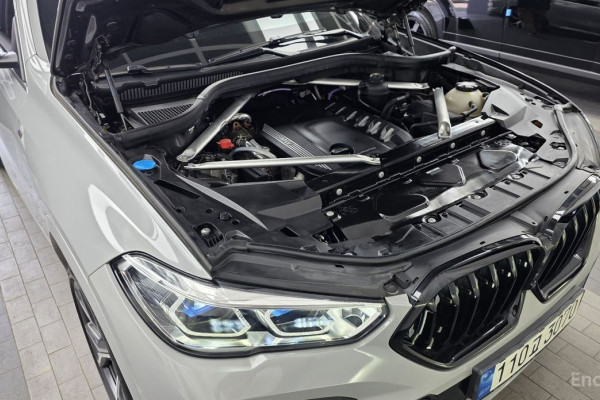 2022 BMW X6 с пробегом 60 733 км