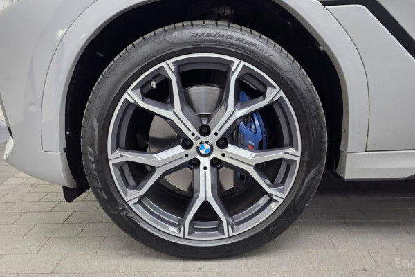 2022 BMW X6 с пробегом 60 733 км