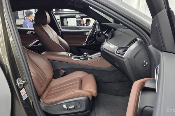 2022 BMW X6 с пробегом 60 733 км