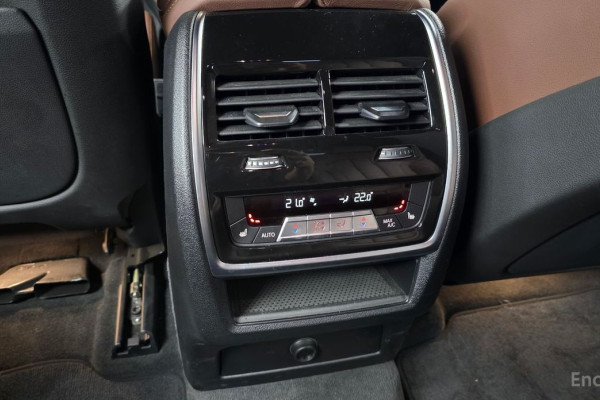 2022 BMW X6 с пробегом 60 733 км