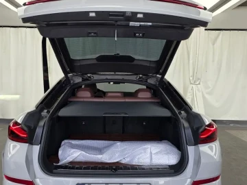 2022 BMW X6 с пробегом 60 733 км