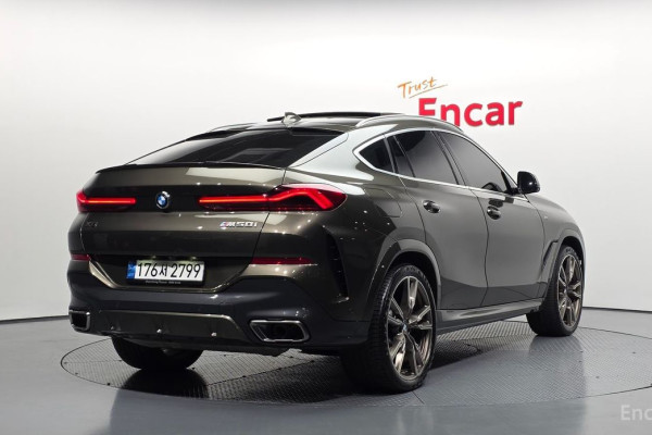 2022 BMW X6 с пробегом 14 202 км