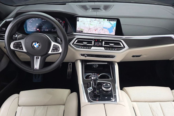 2022 BMW X6 с пробегом 14 202 км