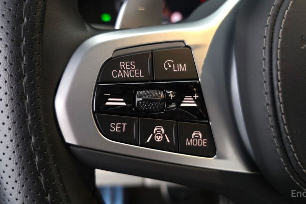 2022 BMW X6 с пробегом 14 202 км