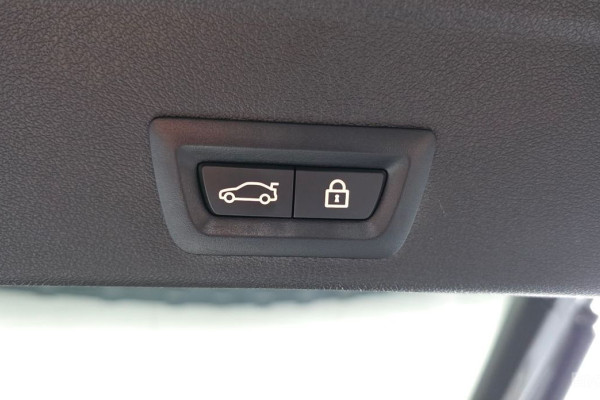 2022 BMW X6 с пробегом 14 202 км