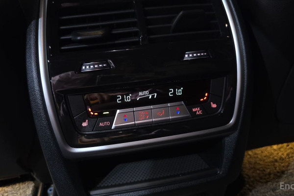 2022 BMW X6 с пробегом 31 579 км