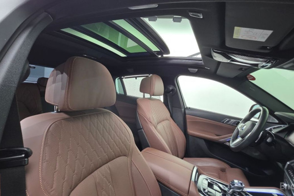 2022 BMW X6 с пробегом 31 579 км