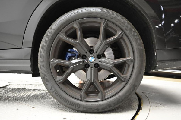 2022 BMW X6 с пробегом 8 928 км