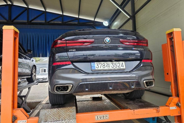 2022 BMW X6 с пробегом 75 241 км