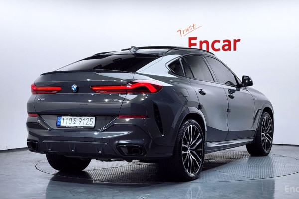 2022 BMW X6 с пробегом 21 753 км