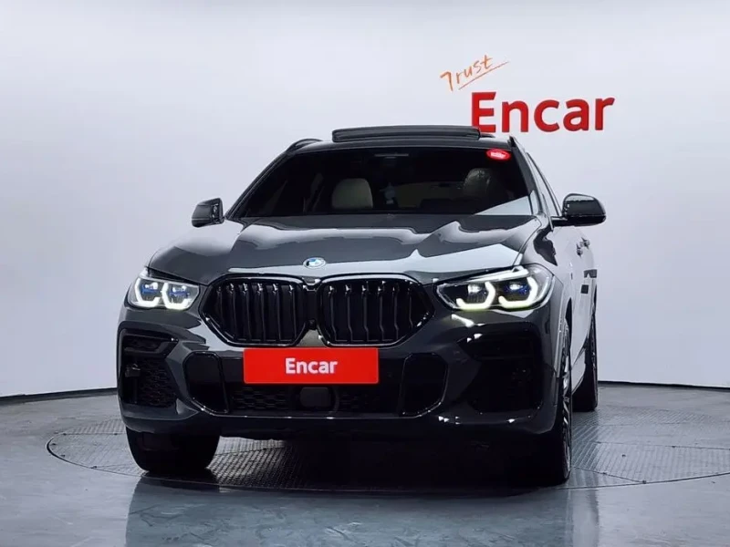 2022 BMW X6 с пробегом 21 753 км