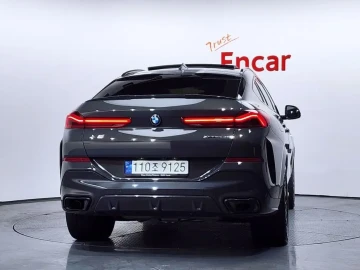 2022 BMW X6 с пробегом 21 753 км